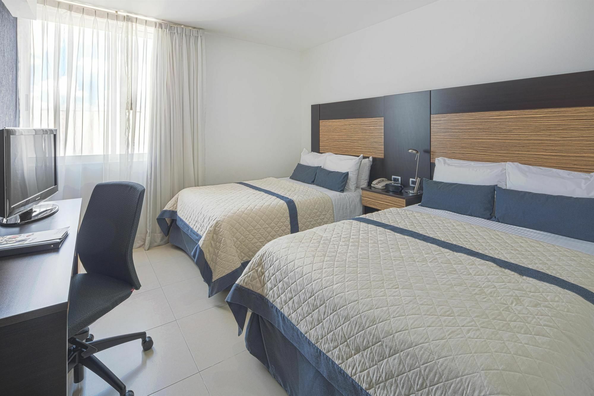 Wyndham Garden Silao Bajio Aeropuerto Otel Dış mekan fotoğraf